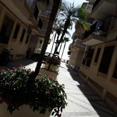 Vistas Al Mar A 40 Metros Playa Homestay Morche